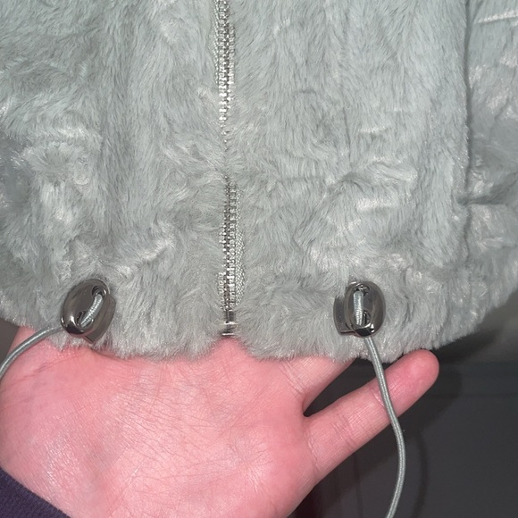 Super cute green super soft cropped jacket - Picture 7 of 8